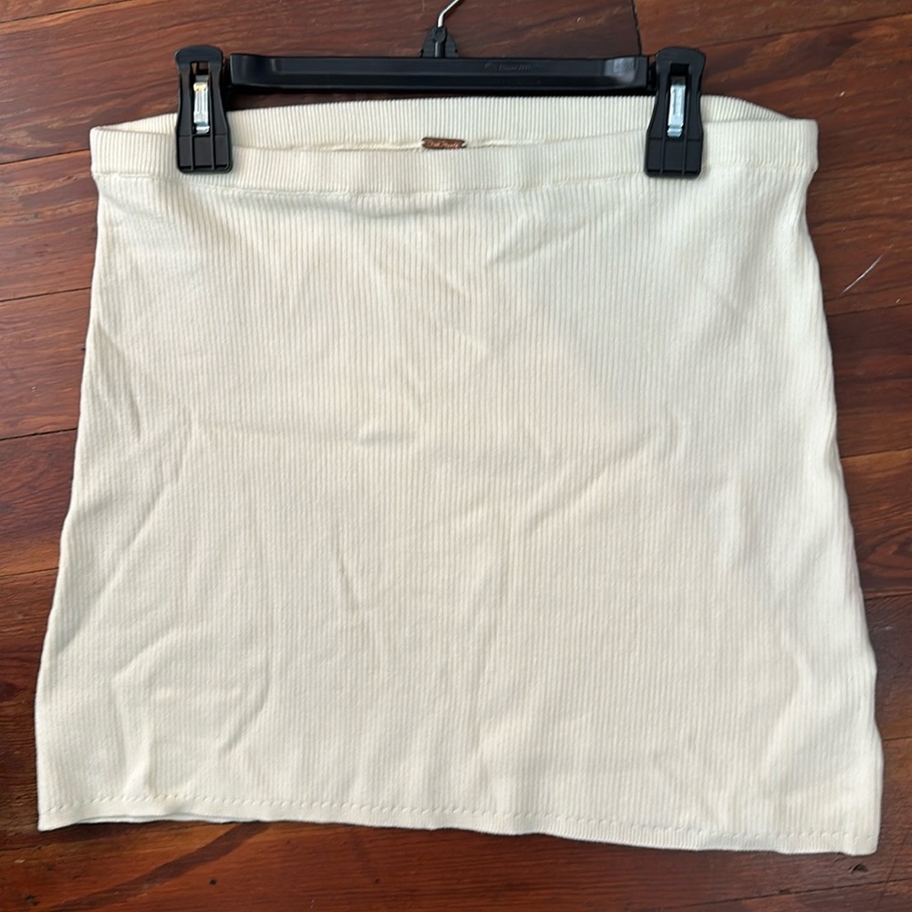 NWOT FREE PEOPLE SKIRT SIZE XL